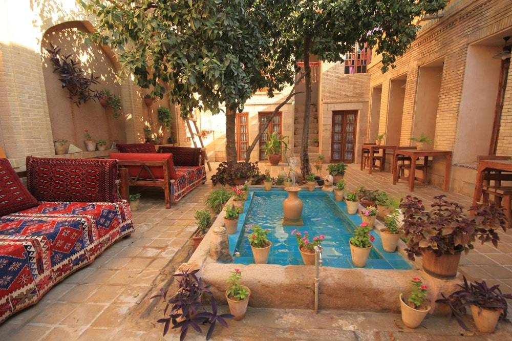 فضای سبز سنتی
